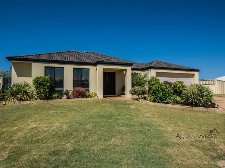 12 Waterfront Circle, Drummond Cove WA 6532