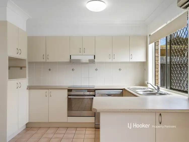 Fifth view of Homely townhouse listing, 20/27 Camille Crescent, Wynnum West QLD 4178