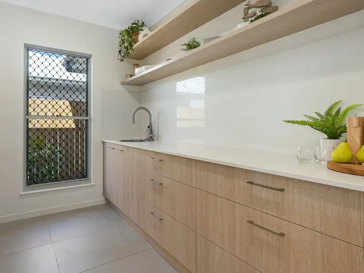 Sixth view of Homely house listing, 8 Greenbriar Avenue, Craiglie QLD 4877