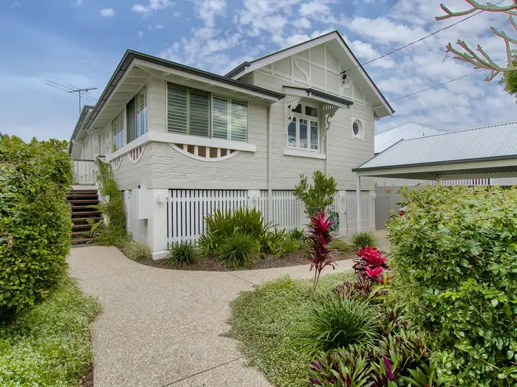 32 Bentinck Street
