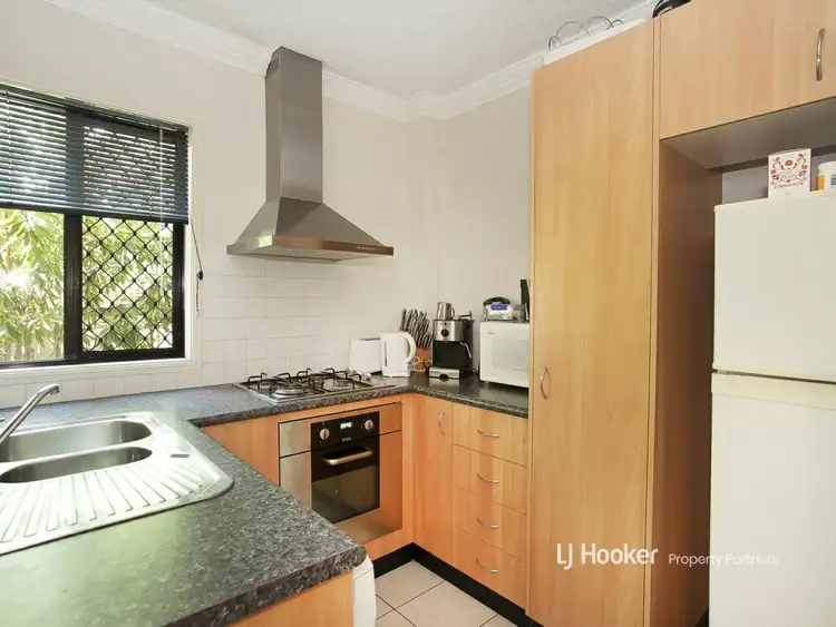 Third view of Homely apartment listing, 4/327 Boundary Street, Spring Hill QLD 4000