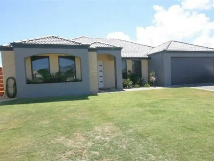 8 Flavio Crescent, Wandina WA 6530