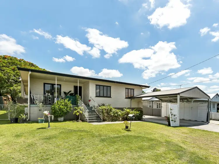 6 Edwards Street, Eastern Heights QLD 4305