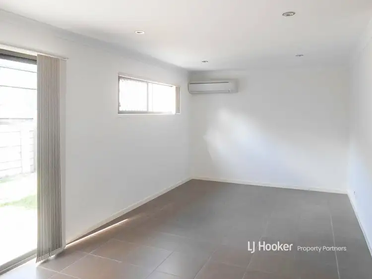 Fifth view of Homely semi-detached listing, 15 Montree Circuit, Kallangur QLD 4503