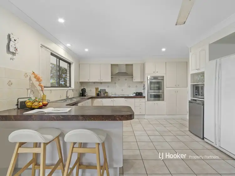 Sixth view of Homely house listing, 15 Oakleaf Street, Eight Mile Plains QLD 4113