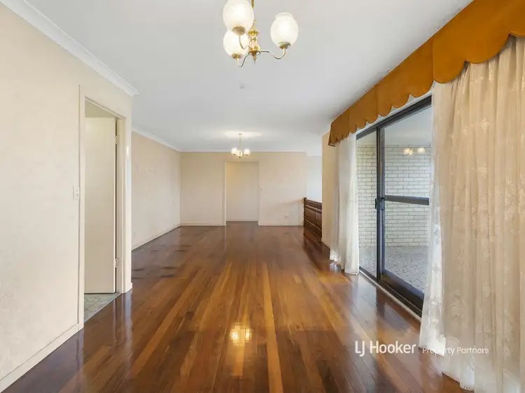 Third view of Homely house listing, 2 Craigview Street, Macgregor QLD 4109