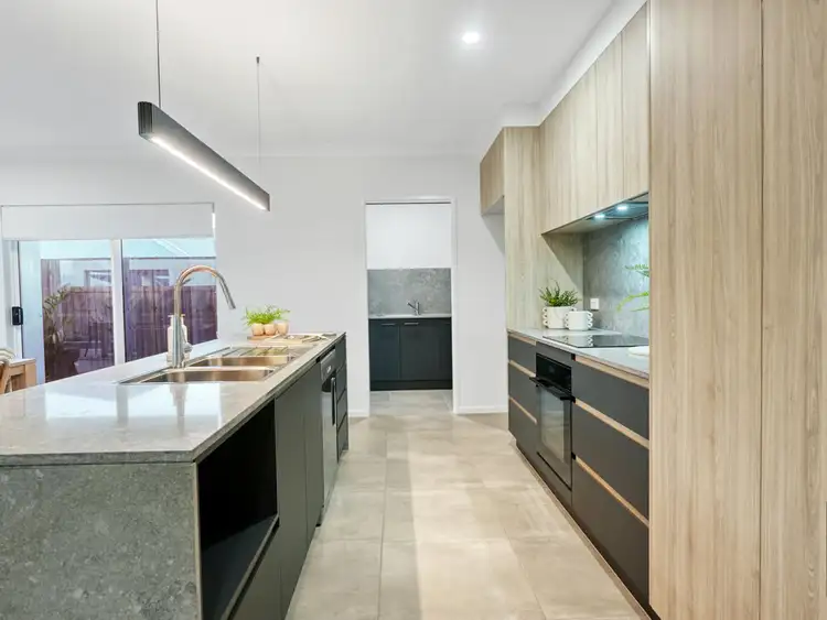 Fifth view of Homely house listing, 11 Whyambeel Chase, Smithfield QLD 4878