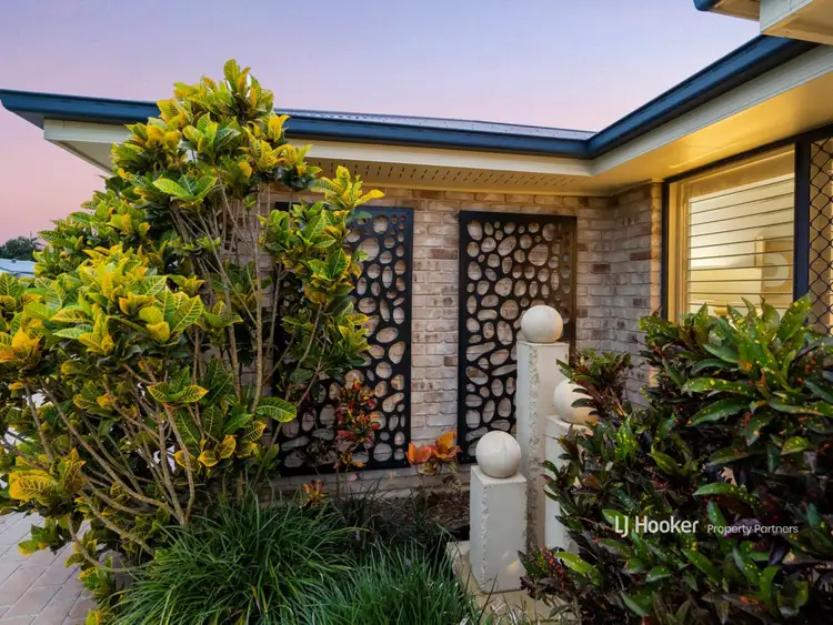 Second view of Homely house listing, 8 Highgreen Close, Kuraby QLD 4112