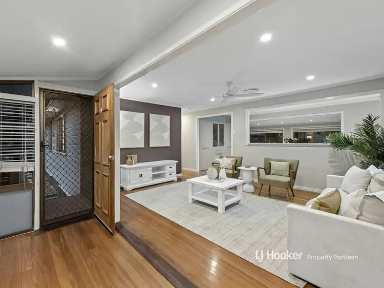 Third view of Homely house listing, 26 Pareena Crescent, Mansfield QLD 4122