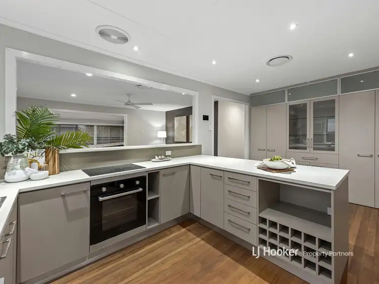 Sixth view of Homely house listing, 26 Pareena Crescent, Mansfield QLD 4122