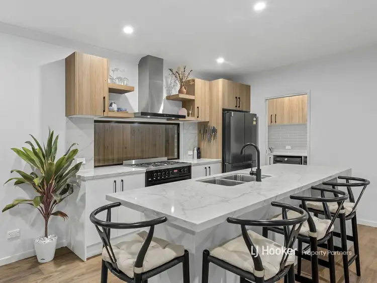 Fourth view of Homely house listing, 8 Mernick Court, Bahrs Scrub QLD 4207