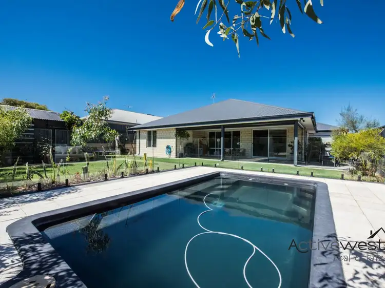 32 Thames Drive, Cape Burney WA 6532