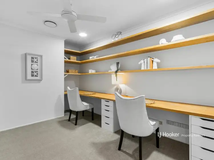 Fifth view of Homely house listing, 32 Windsor Place, Carindale QLD 4152