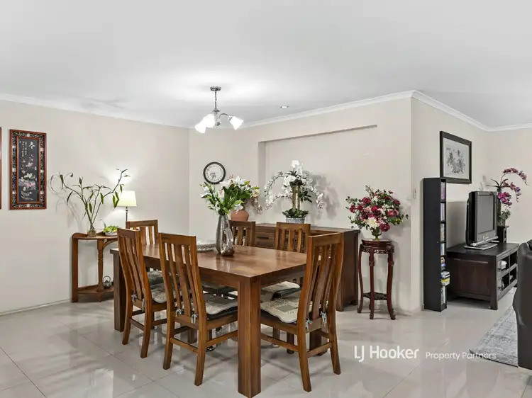 Fifth view of Homely house listing, 34 Eastwood Drive, Mansfield QLD 4122