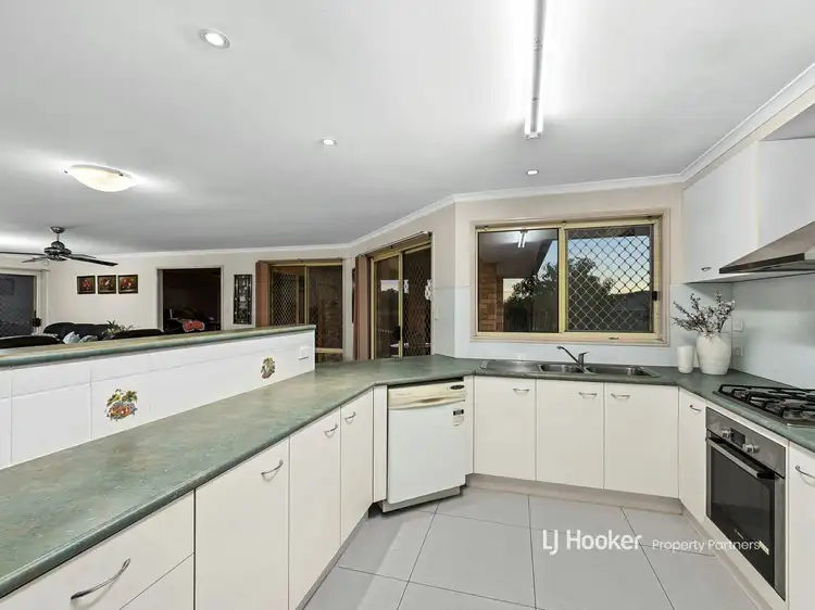 Sixth view of Homely house listing, 34 Eastwood Drive, Mansfield QLD 4122