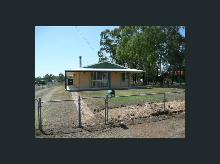 57 Beale Street, Oakey QLD 4401