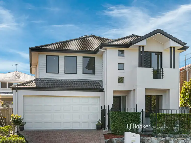 7 Caravonica Court, Calamvale QLD 4116
