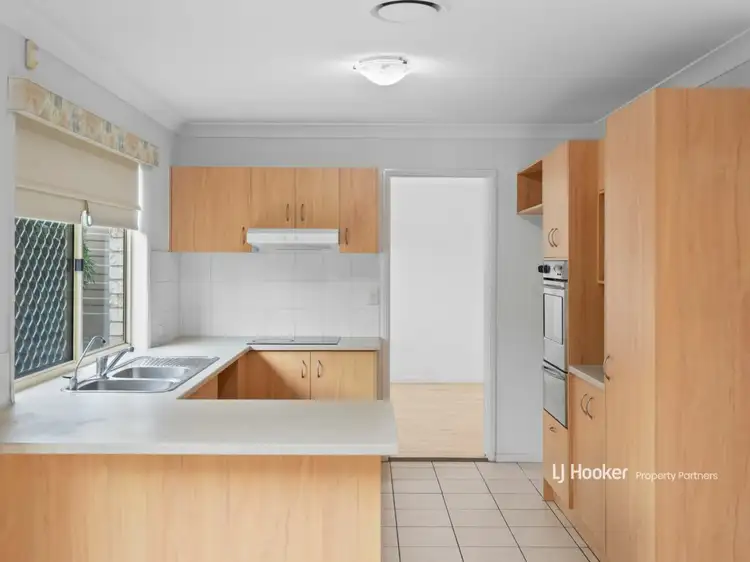 Second view of Homely house listing, 8 Jade Close, Robertson QLD 4109
