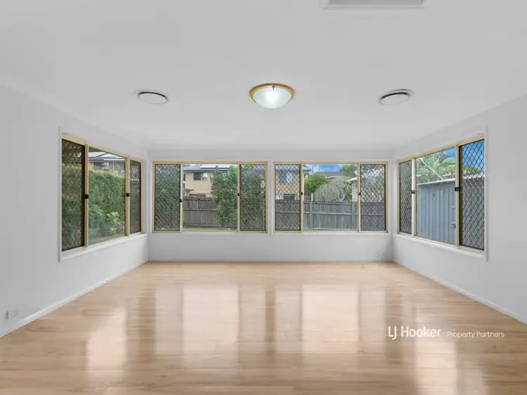 Fifth view of Homely house listing, 8 Jade Close, Robertson QLD 4109