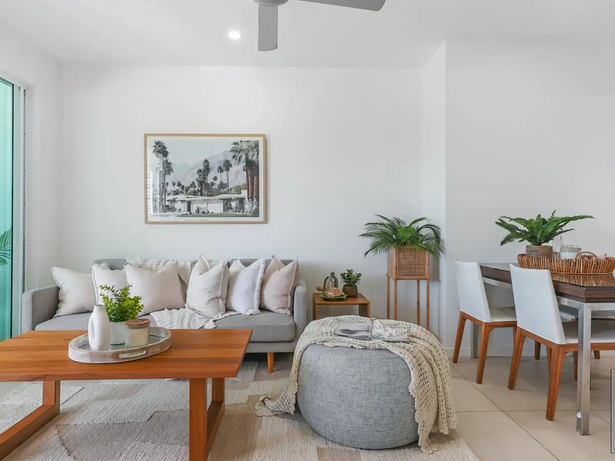 Main view of Homely unit listing, Unit 10/199-201 Lake Street, Cairns North QLD 4870