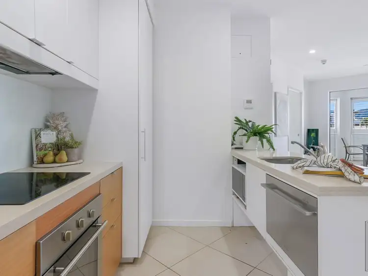 Seventh view of Homely unit listing, Unit 10/199-201 Lake Street, Cairns North QLD 4870