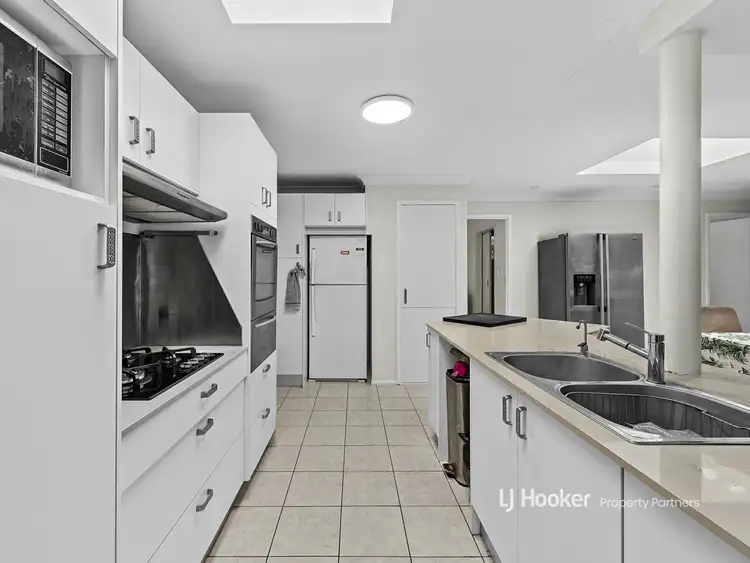 Sixth view of Homely house listing, 11 Beenwerrin Crescent, Capalaba QLD 4157