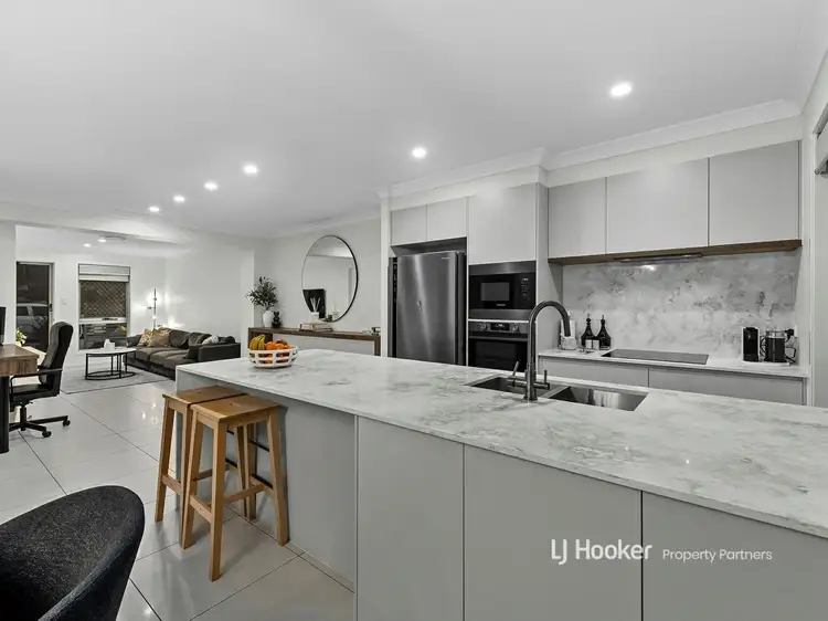 Second view of Homely townhouse listing, 21/53 Injune Circuit, Calamvale QLD 4116