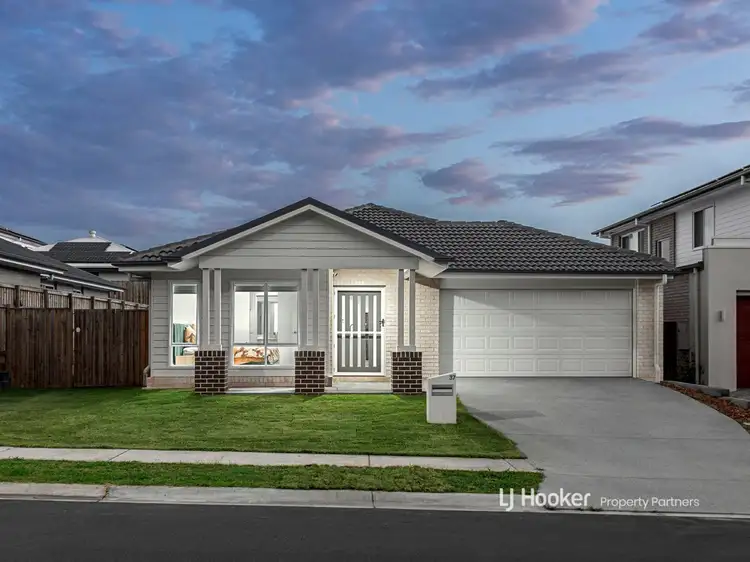 37 Davidson Circuit, Park Ridge QLD 4125