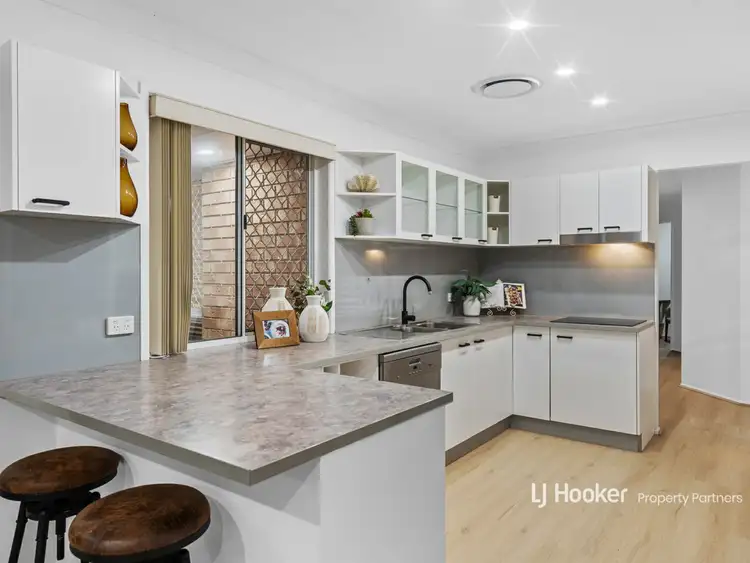 Sixth view of Homely house listing, 8 Wild Cotton Close, Kuraby QLD 4112