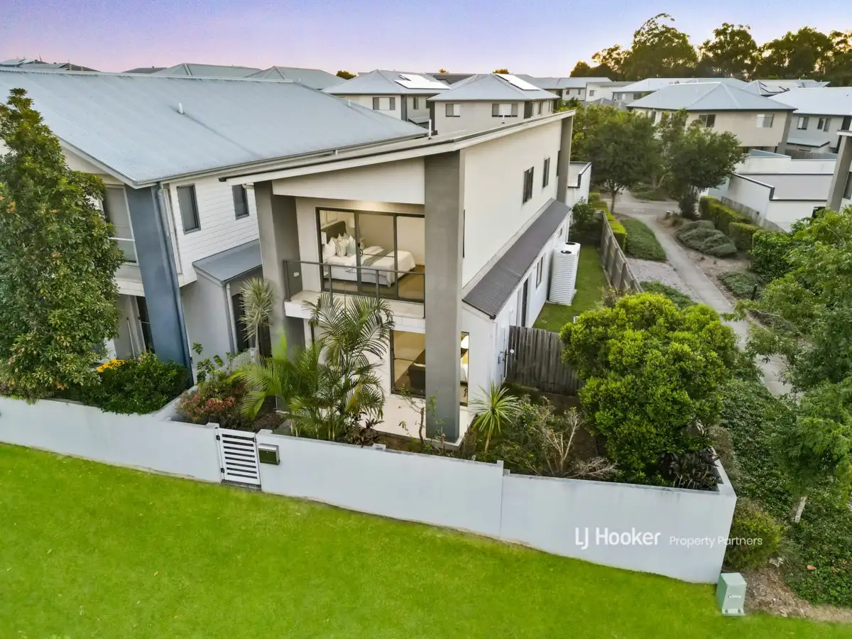 Main view of Homely townhouse listing, 86 McDermott Parade, Rochedale QLD 4123