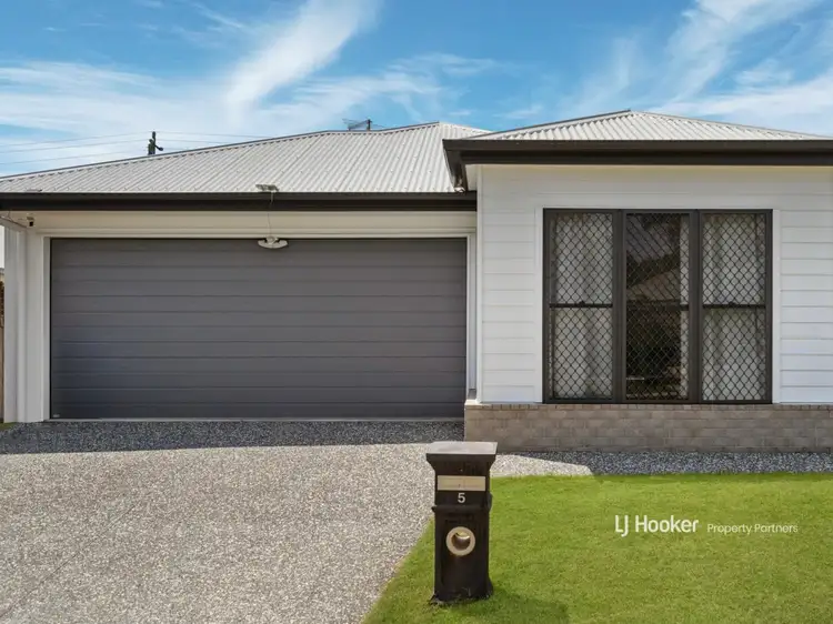 5 Heseltine Place, Pallara QLD 4110