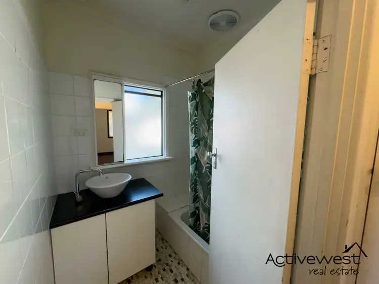 Fifth view of Homely house listing, 2 Dhu Street, Rangeway WA 6530