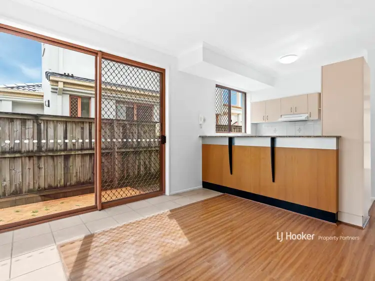 Fifth view of Homely townhouse listing, 13/52 Daw Road, Runcorn QLD 4113