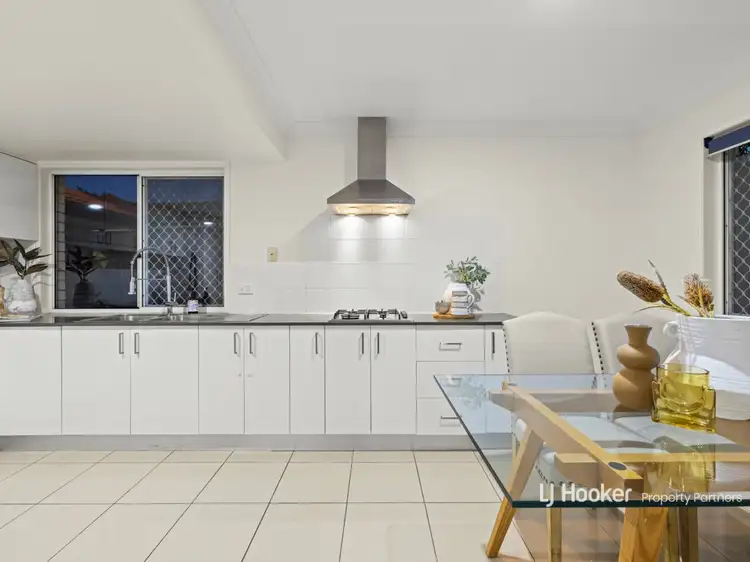 Fifth view of Homely house listing, 7 Vista Circuit, Runcorn QLD 4113
