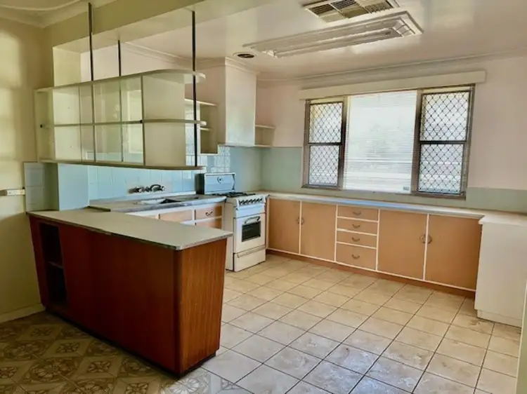 Second view of Homely house listing, 5 Henry Street, Beresford WA 6530