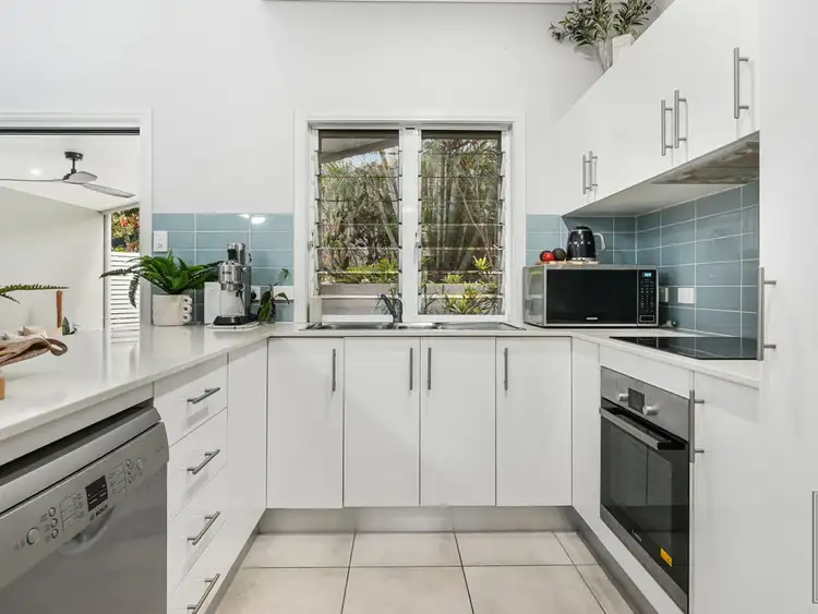 Sixth view of Homely townhouse listing, 2/1 Pfeiffer Place, Smithfield QLD 4878