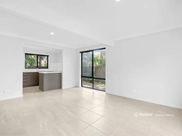 Second view of Homely townhouse listing, 33/10 Damalis Street, Woodridge QLD 4114