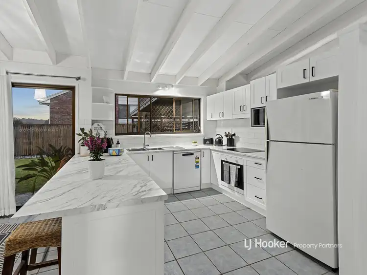 Sixth view of Homely house listing, 10 Banika Street, Mansfield QLD 4122