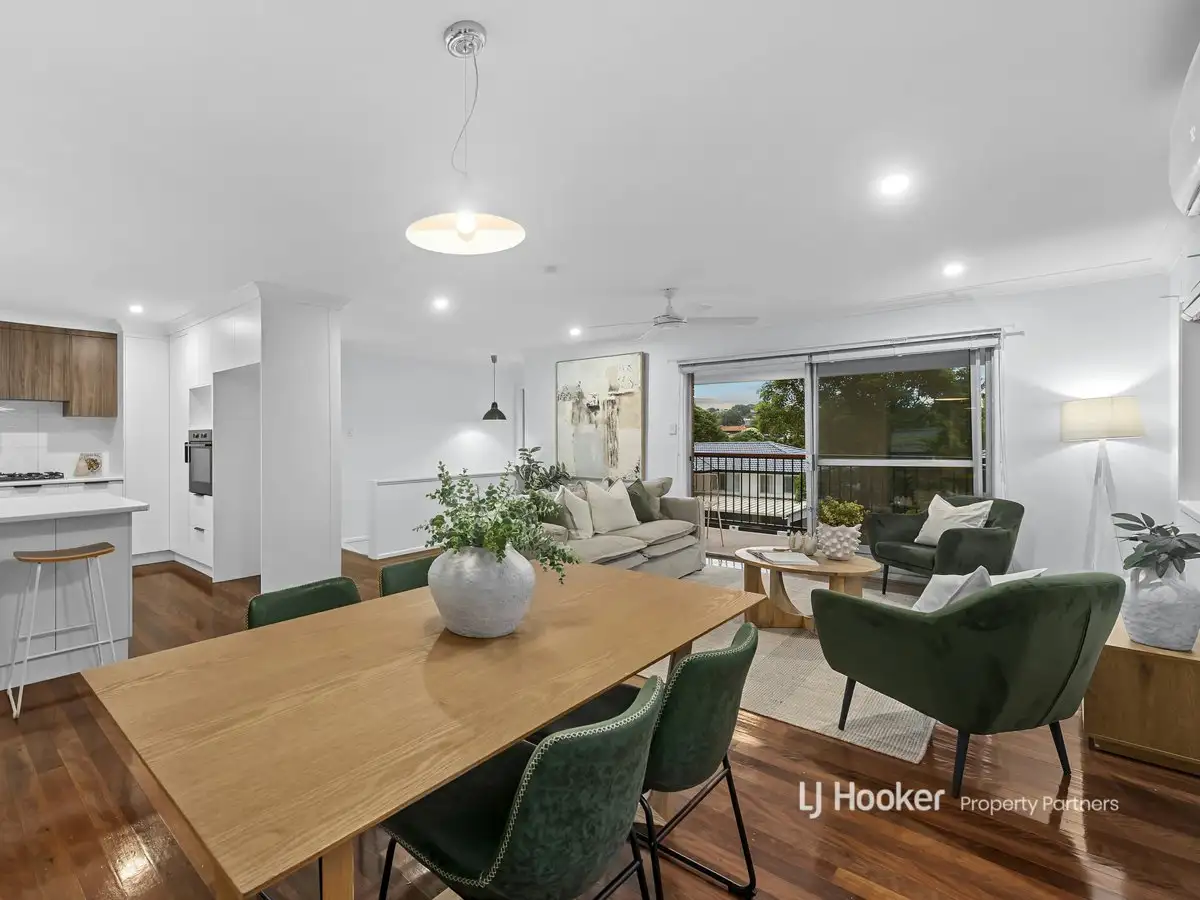 Main view of Homely house listing, 19 Raintree Street, Mansfield QLD 4122