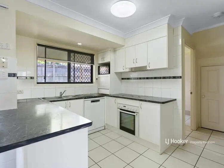 Third view of Homely townhouse listing, 2/160 Chesterfield Crescent, Kuraby QLD 4112