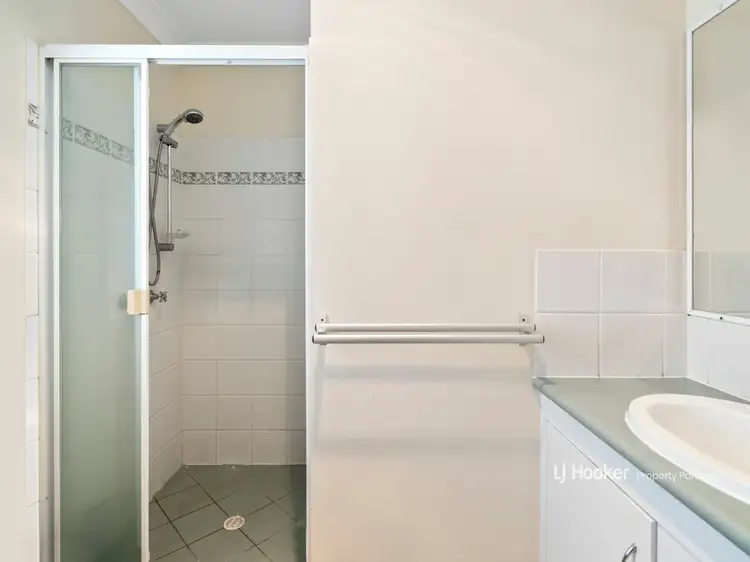 Fifth view of Homely townhouse listing, 2/160 Chesterfield Crescent, Kuraby QLD 4112