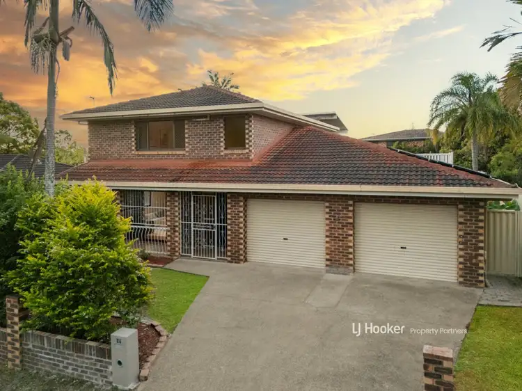 24 Cadogan Street, Carindale QLD 4152