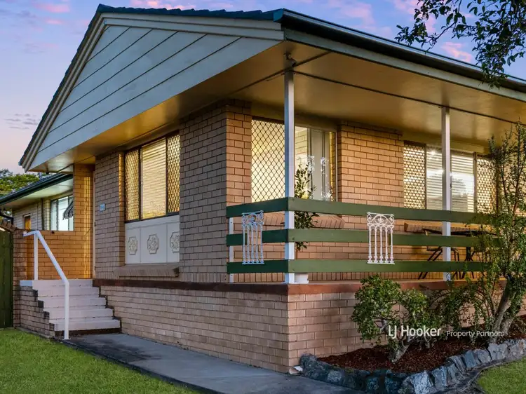 11 Whitfield Avenue, Springwood QLD 4127