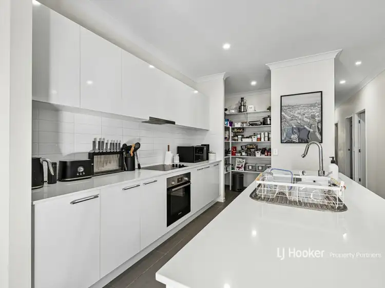 Fifth view of Homely house listing, 8 Forbes Crescent, Upper Kedron QLD 4055