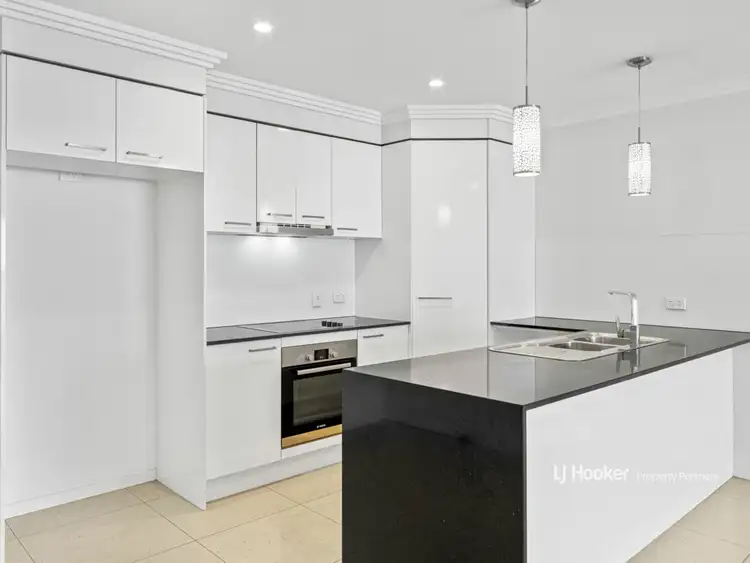 Second view of Homely apartment listing, 4/2 Clausen Street, Mount Gravatt East QLD 4122