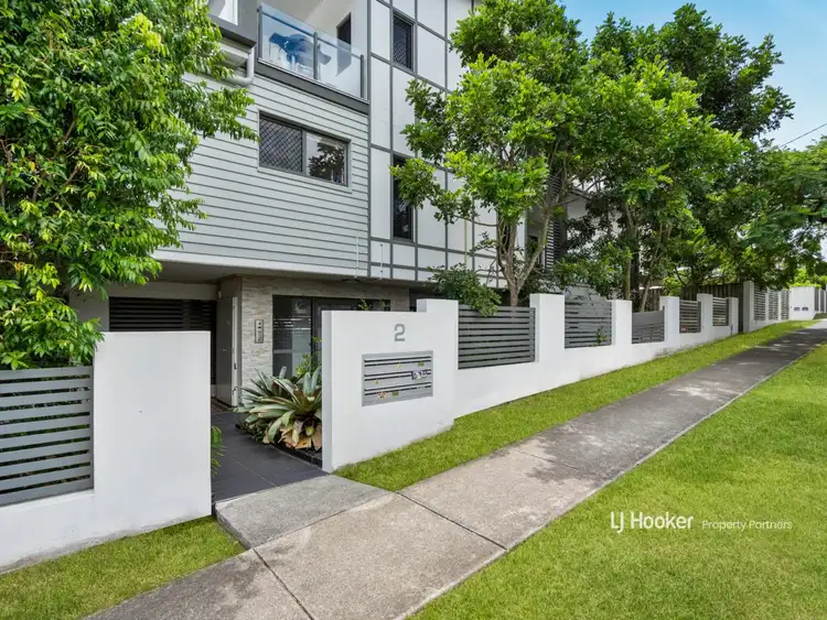 Third view of Homely apartment listing, 4/2 Clausen Street, Mount Gravatt East QLD 4122