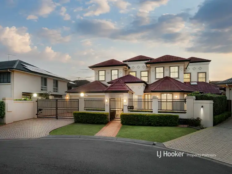 6 Skyline Court, Eight Mile Plains QLD 4113