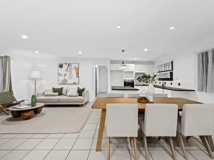 Fourth view of Homely house listing, 2 Knightsbridge Crescent, Rochedale South QLD 4123