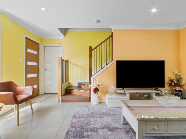 Fifth view of Homely townhouse listing, 8/88 Candytuft Place, Calamvale QLD 4116