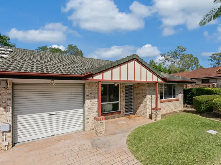 8 Honeysuckle Way